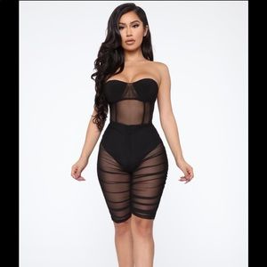Exposed Ruched Set - Black - XL